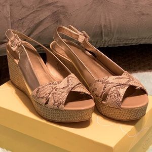 Women’s Wedge Shoes